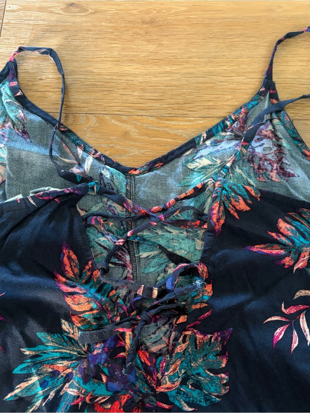 Tropical Roxy Romper - Picture 3 of 5